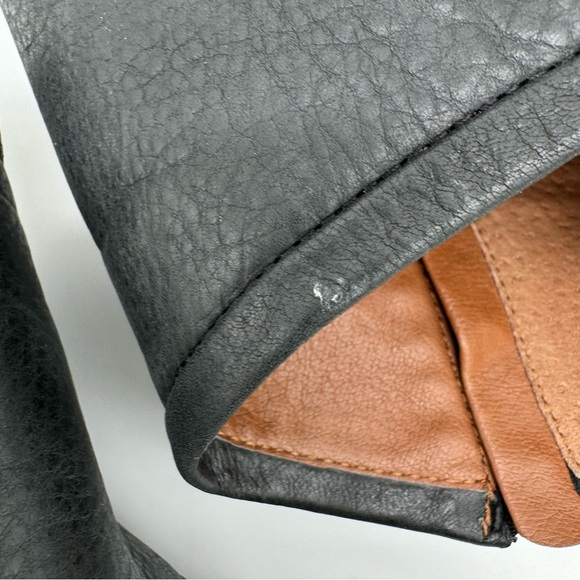 Lucky Brand Salza Black Leather Ankle Bootie Size 8 - Picture 9 of 14